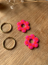 Charger l'image dans la galerie, Daisy damier rose et rouge
