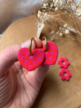 Charger l'image dans la galerie, Aimé damier rose et rouge
